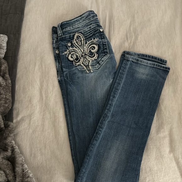 Miss Me Straight Leg Jeans - Picture 4 of 4